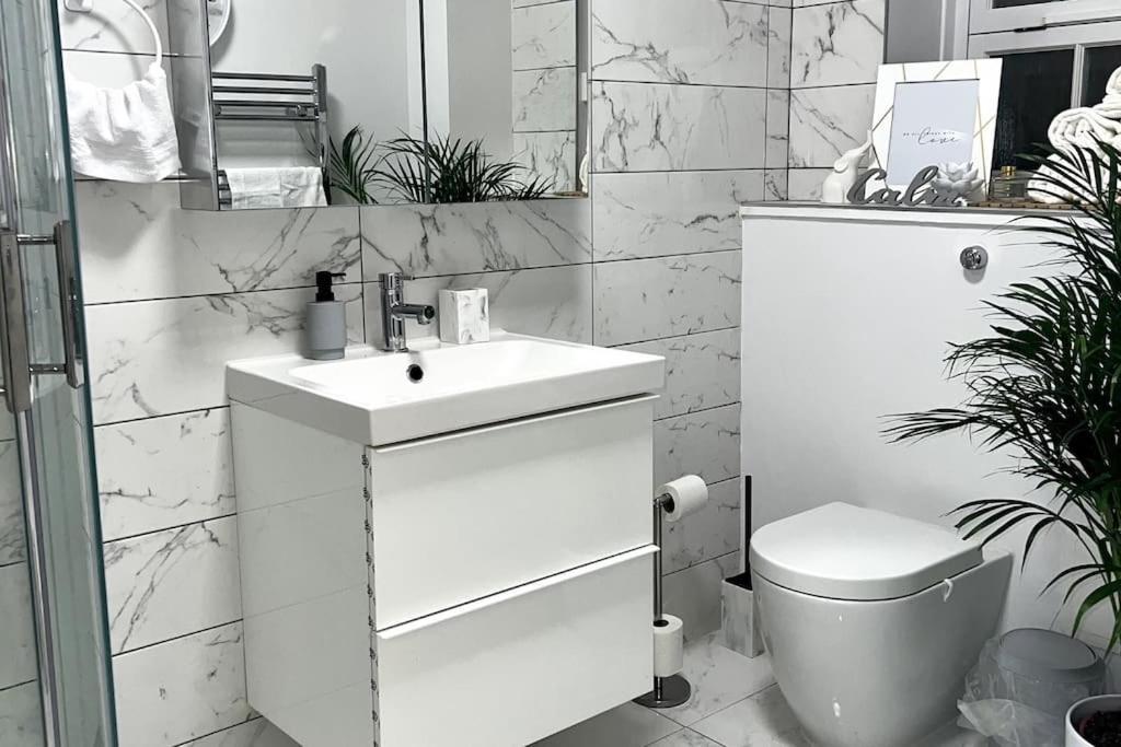 2 Bedroom Flat In Vauxhall, London Luaran gambar